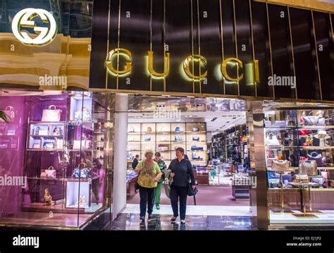 gucci store locations las vegas